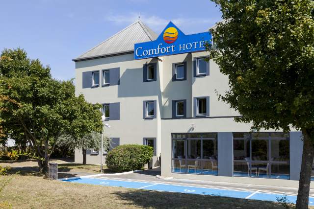 Hotel à Olivet 45, Orléans - Façade de Comfort Hôtel Olivet 