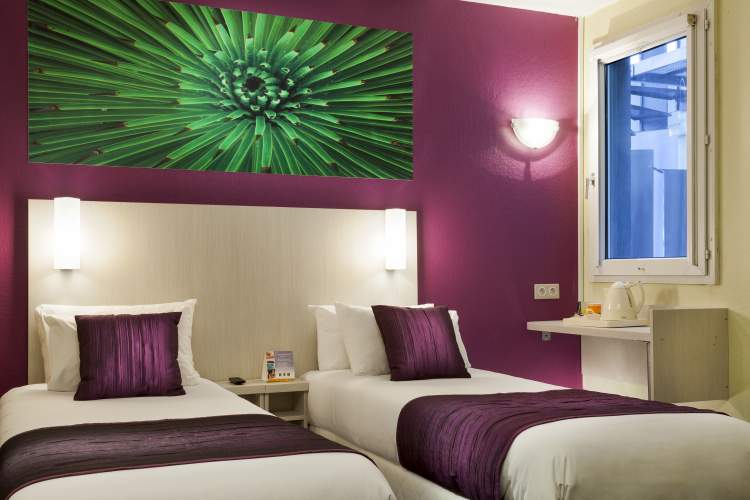 Hotel 2 etoiles Orleans - Chambre Violette - Comfort Hôtel Olivet